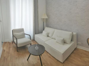 Stylish Parisian Flat near Eiffel Tower
